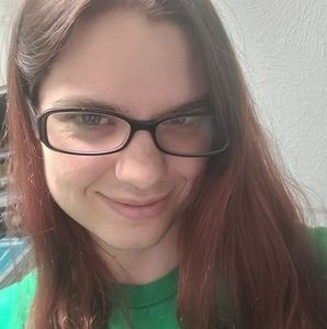 Meet your Posher, Niki